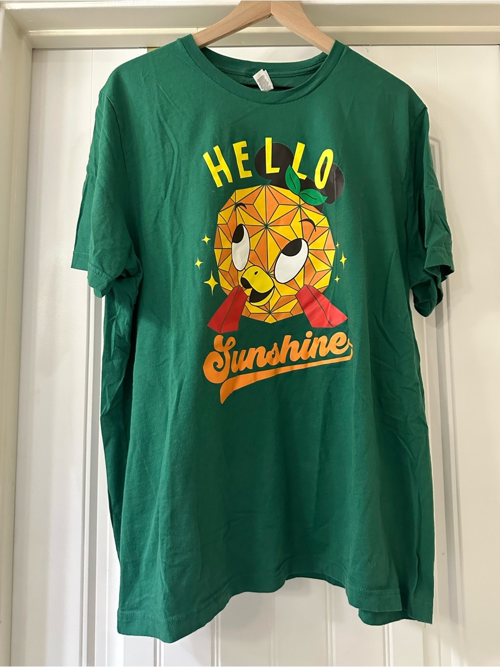 Disney Small Shop "Hello Sunshine" Orange
Bird Tee 2XL euc
